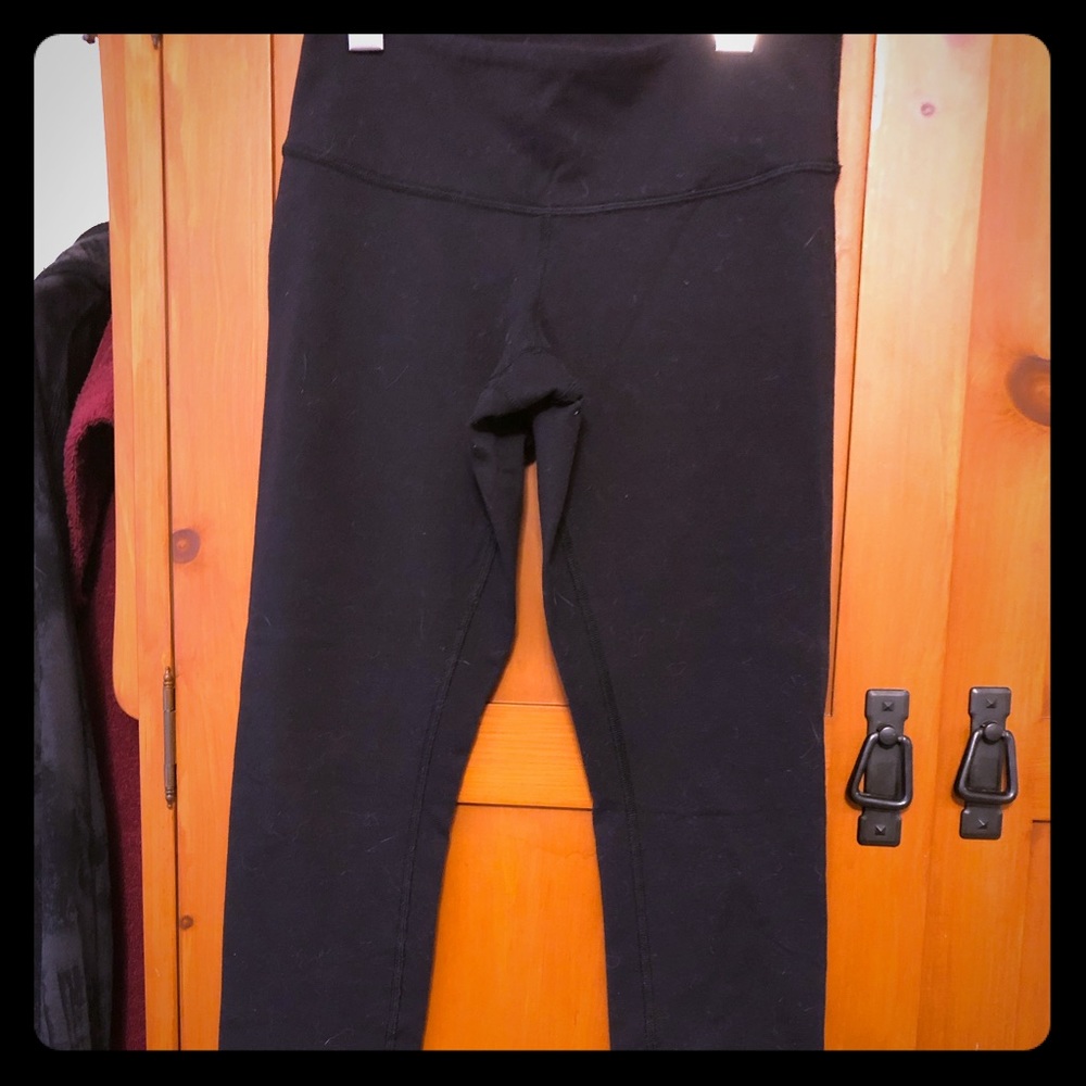 Black Lululemon leggings